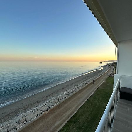Beachfront, Top Floor Corner 2-Bed, Estepona Paseo Apartment Ngoại thất bức ảnh