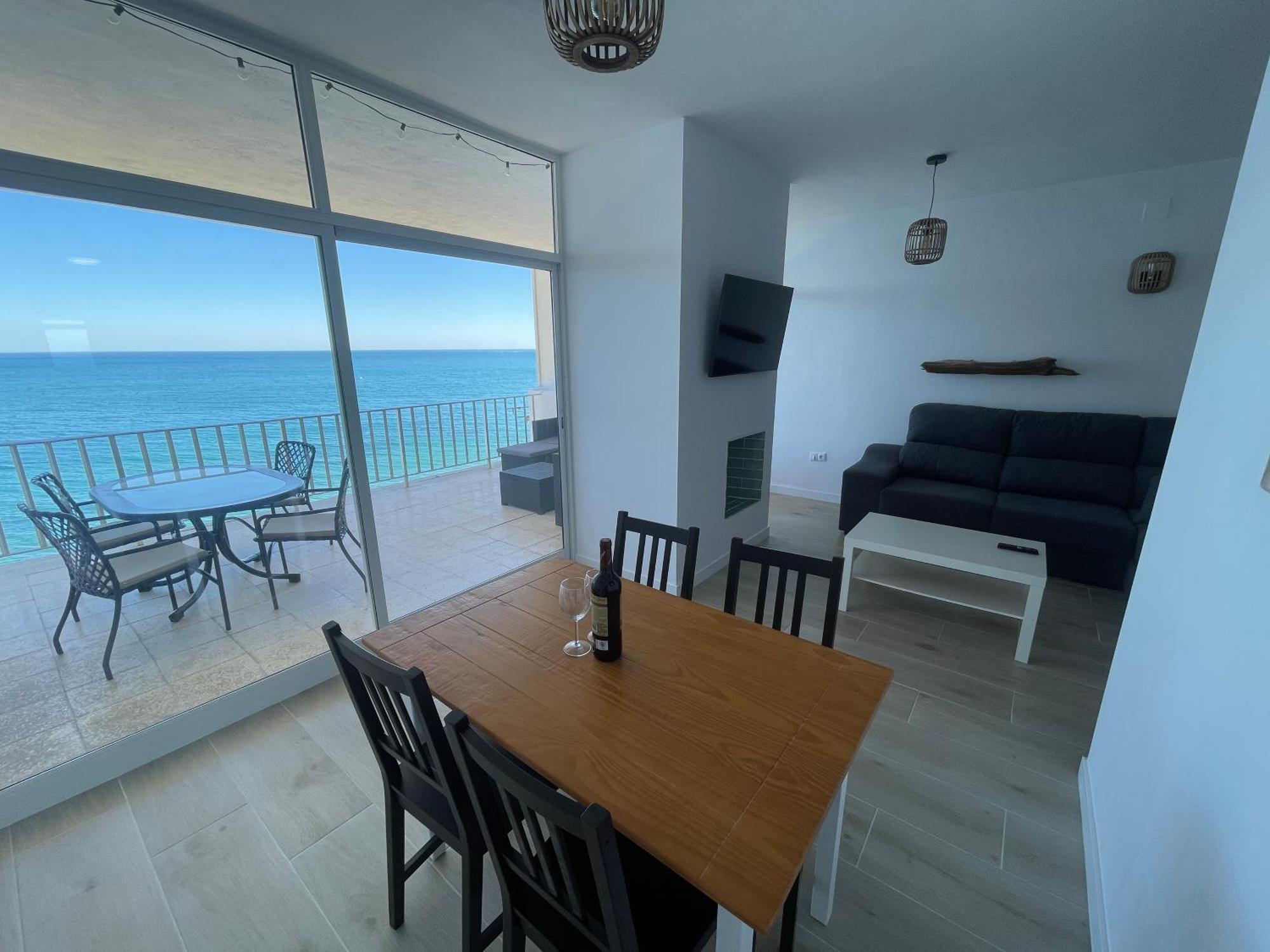 Beachfront, Top Floor Corner 2-Bed, Estepona Paseo Apartment Ngoại thất bức ảnh